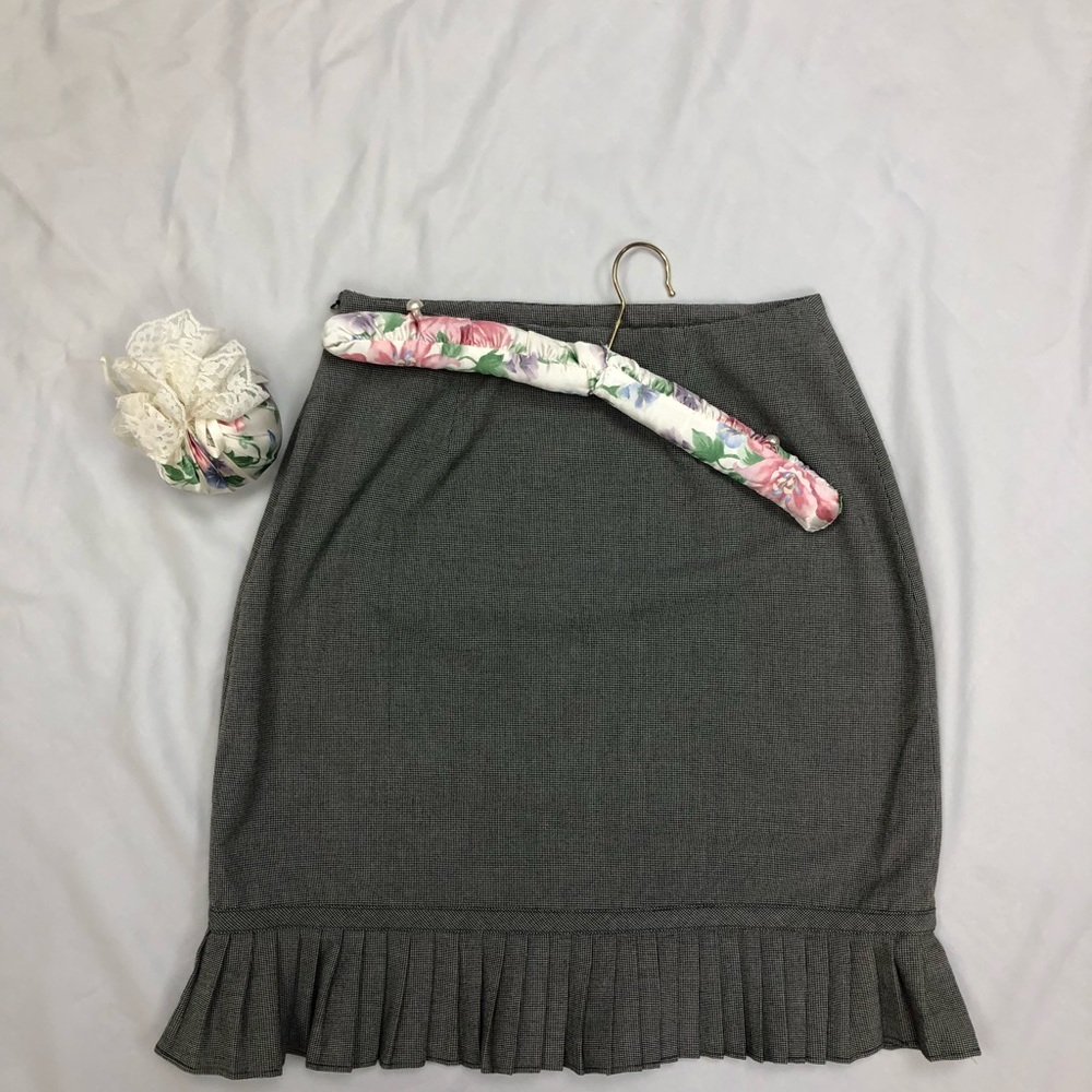 Dress barn skirt.